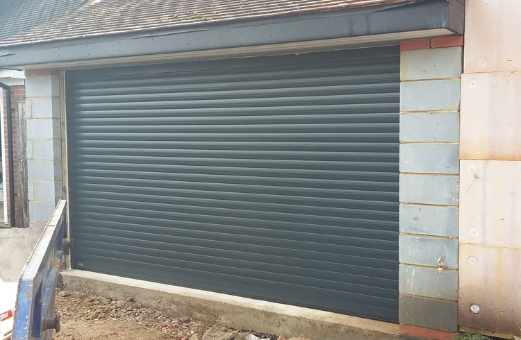 Garage door - Hurley, Berkshire